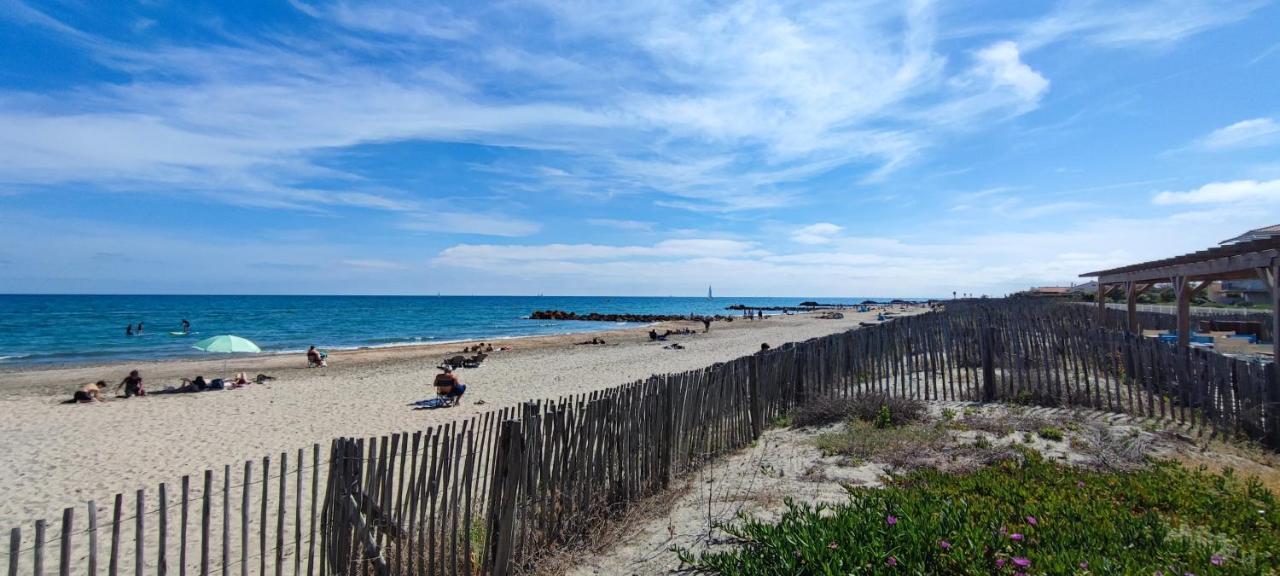 La Perle Bleue, 100 M De La Plage, Parking, Wifi 弗龙蒂尼昂 外观 照片